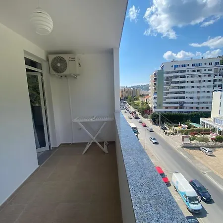 Apartament Me Qera