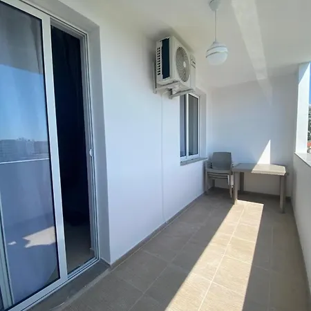 Apartament Me Qera Apartment *